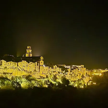La Pergola Del Kiwi A * Pitigliano