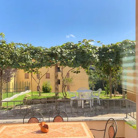 La Pergola Del Kiwi A Tatil Evi Pitigliano